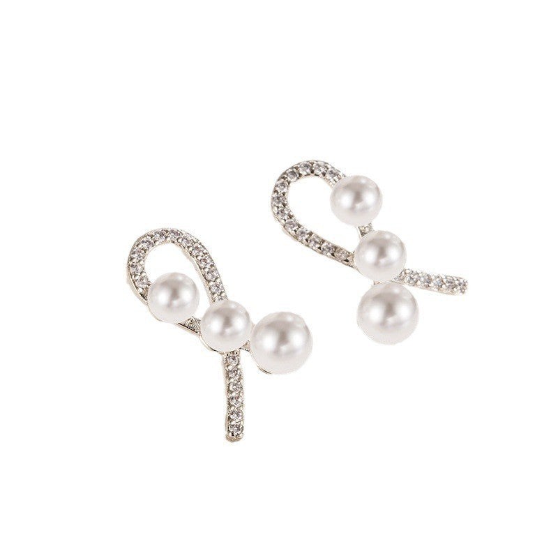 Damen Ohrringe mit elegantem Perlen- und Zirkonia-Design Shop Nory