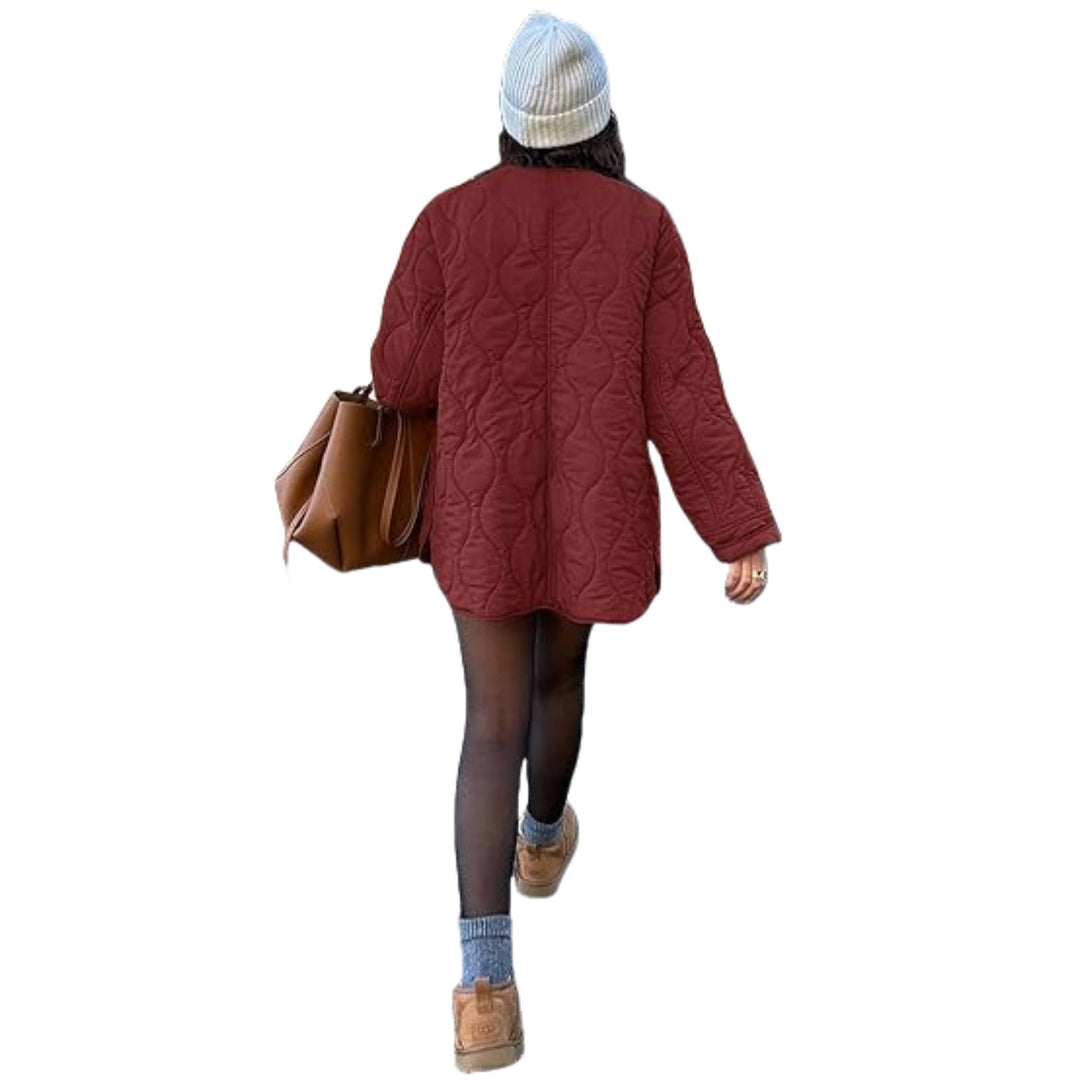 Damen Steppjacke im Oversize Design mit gewölbter Steppung und seitlichem Schlitz Shop Nory