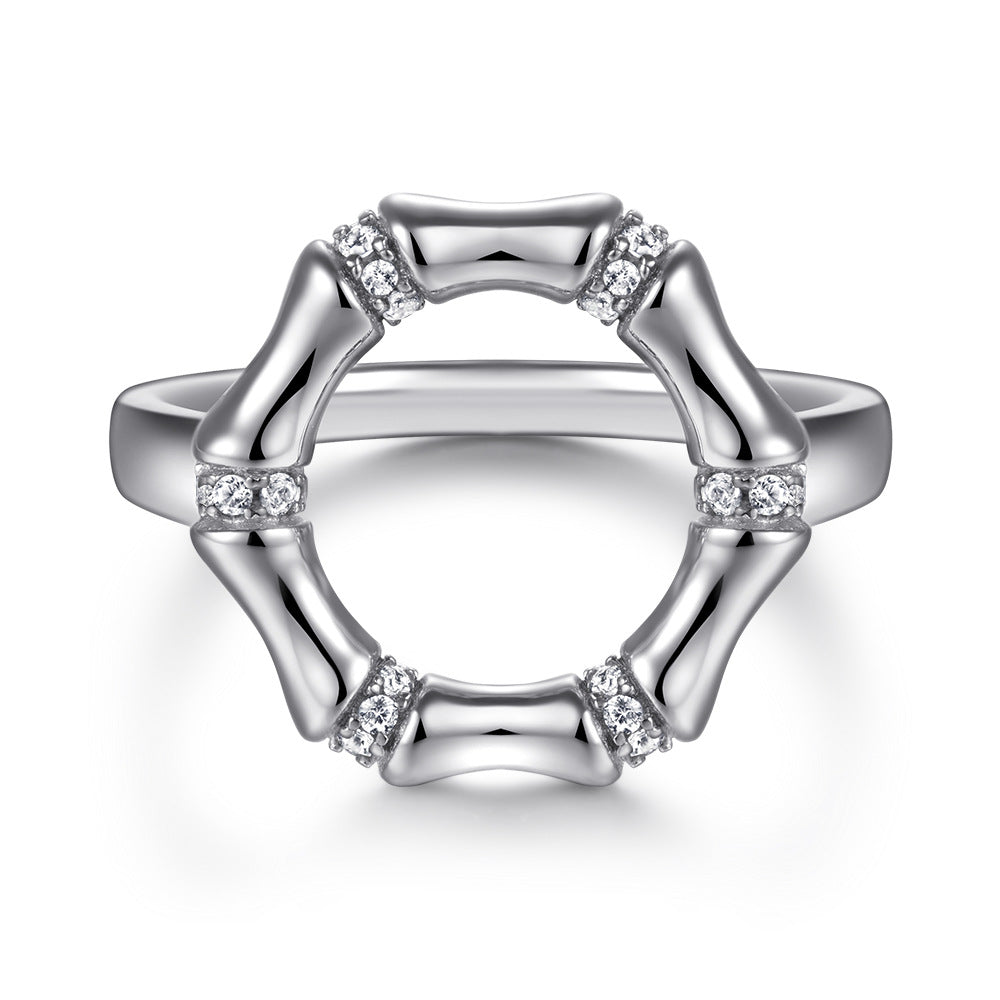 Damenring im modernen Bambusdesign mit funkelnden Zirkonia Shop Nory