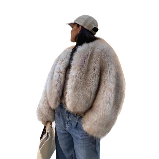 Damen Kurzjacke aus luxuriösem Hochflor‑Faux‑Fur mit kastiger Silhouette und voluminösen Ärmeln Shop Nory