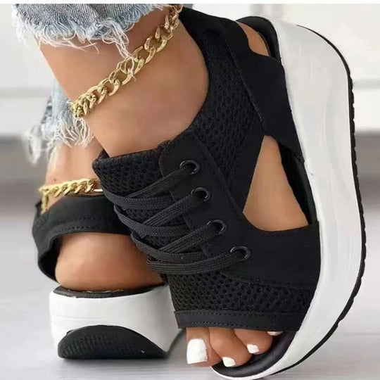 Damen Offene Keil-Sandale-Sneaker mit atmungsaktivem Mesh, profilierter Plateau-Sohle und Schnürung Shop Nory