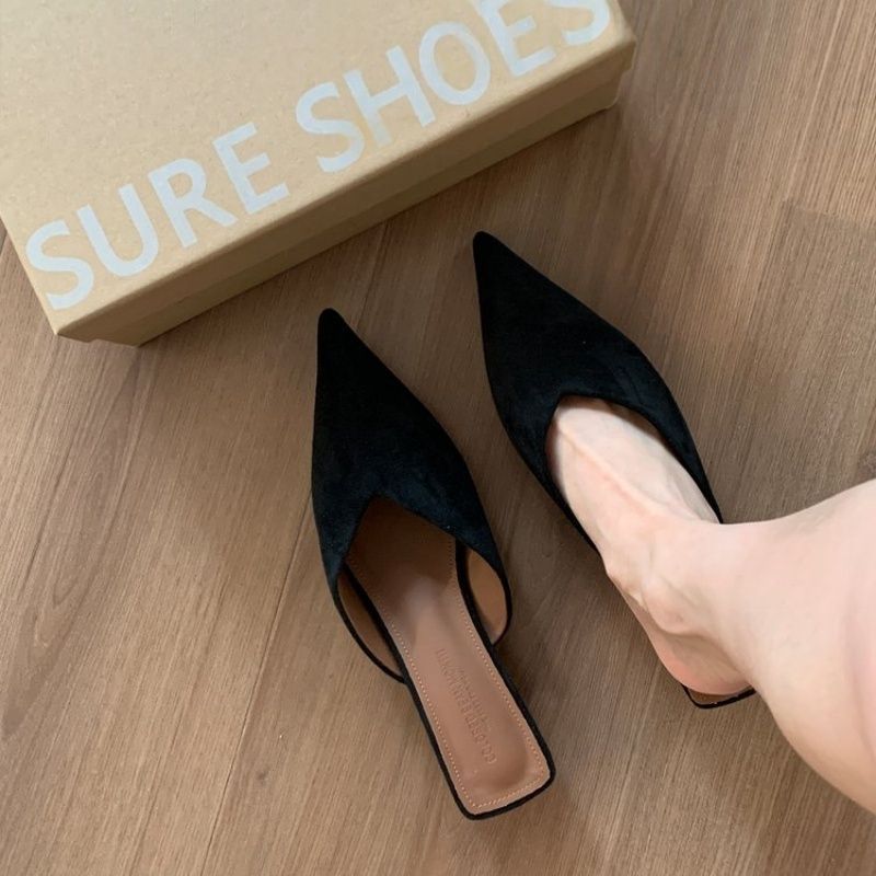 Damen Spitz zulaufende Wildleder-Mules mit offenem Fersenbereich und gepolstertem Komfortfußbett Shop Nory