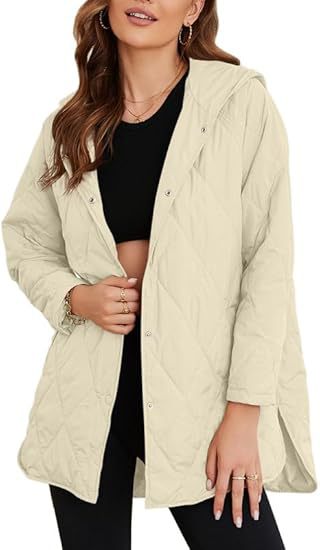 Damen gesteppte Kapuzenjacke mit Druckknopfleiste, seitlichen Schlitzen und mittlerer Länge Shop Nory