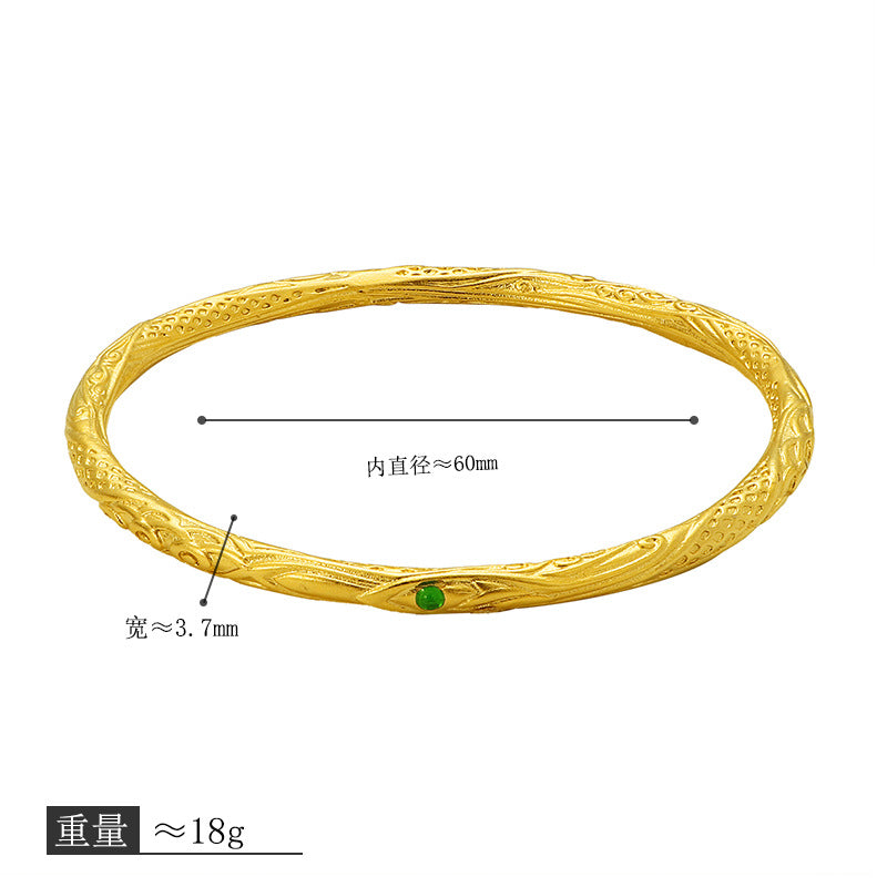 Frauen intricately designed gold bangle bracelet Shop Nory