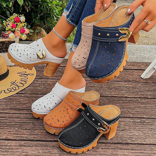Damen Plateau-Mules mit grober Profilsohle, mittelhohem Blockabsatz und Zierschnalle Shop Nory