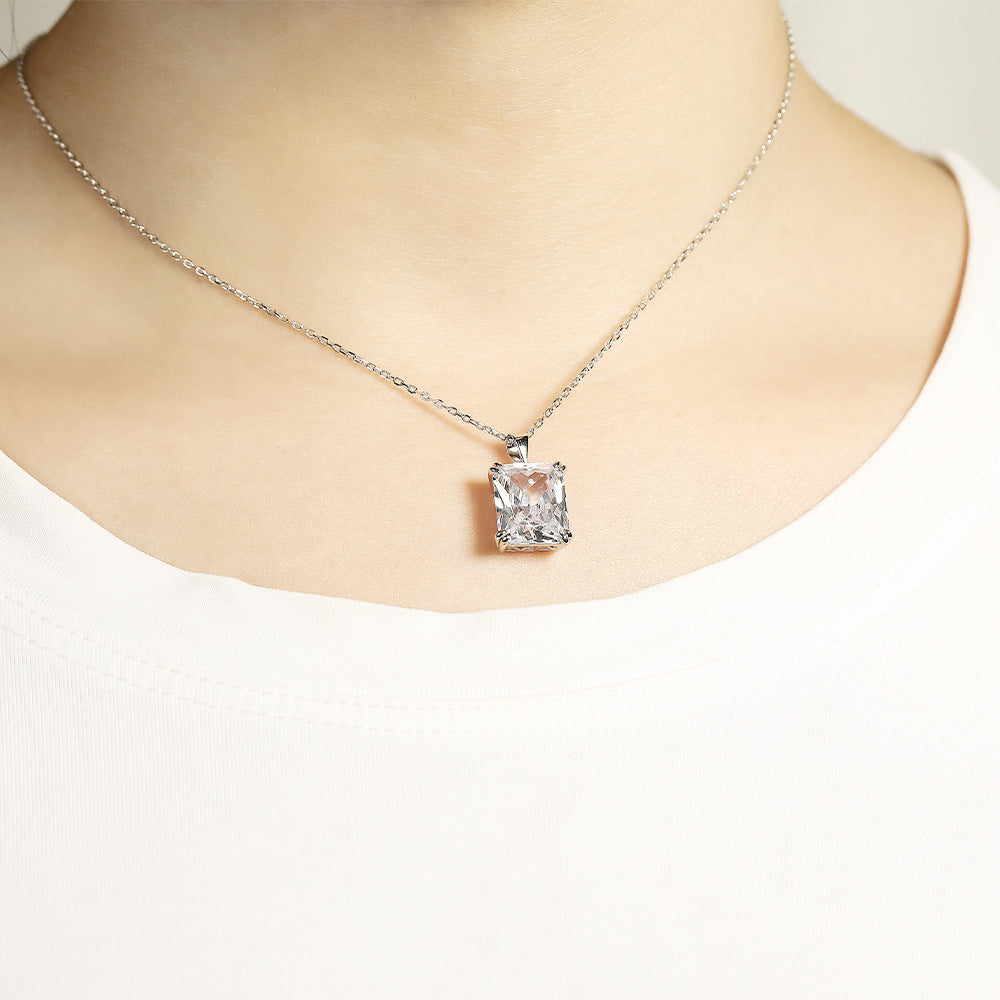 Damen eleganter und funkelnder Verlobungsring mit Zirkonia Shop Nory