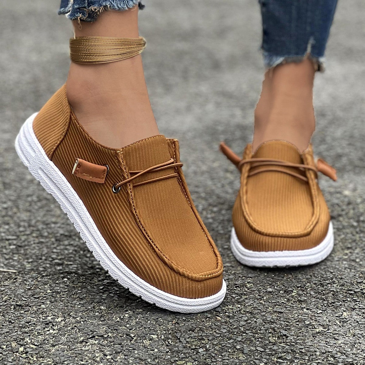Damen Slip-On Sneakers mit elastischem Obermaterial und rutschfester Sohle