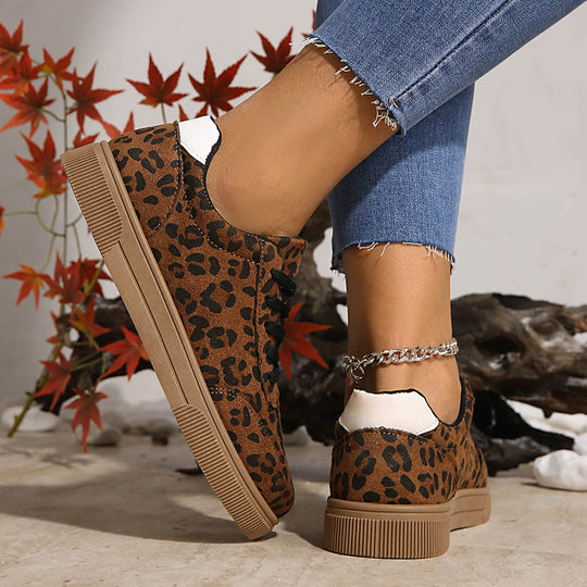 Damen Sneakers im attraktiven Leopardenmuster mit atmungsaktiver Oberflächenstruktur