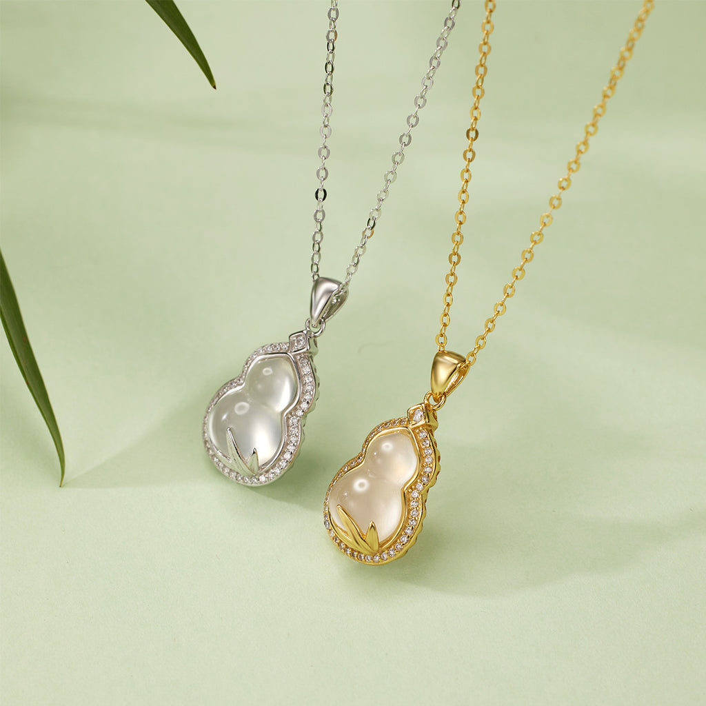 Damen Halskette mit kunstvollem Anhänger und hochwertigen Zirkonia Shop Nory