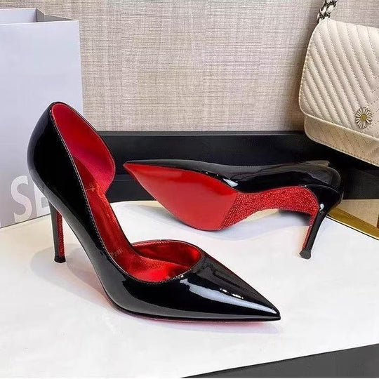 Damen Elegante Lack-Pumps mit spitz zulaufender Silhouette und Stiletto-Absatz Shop Nory
