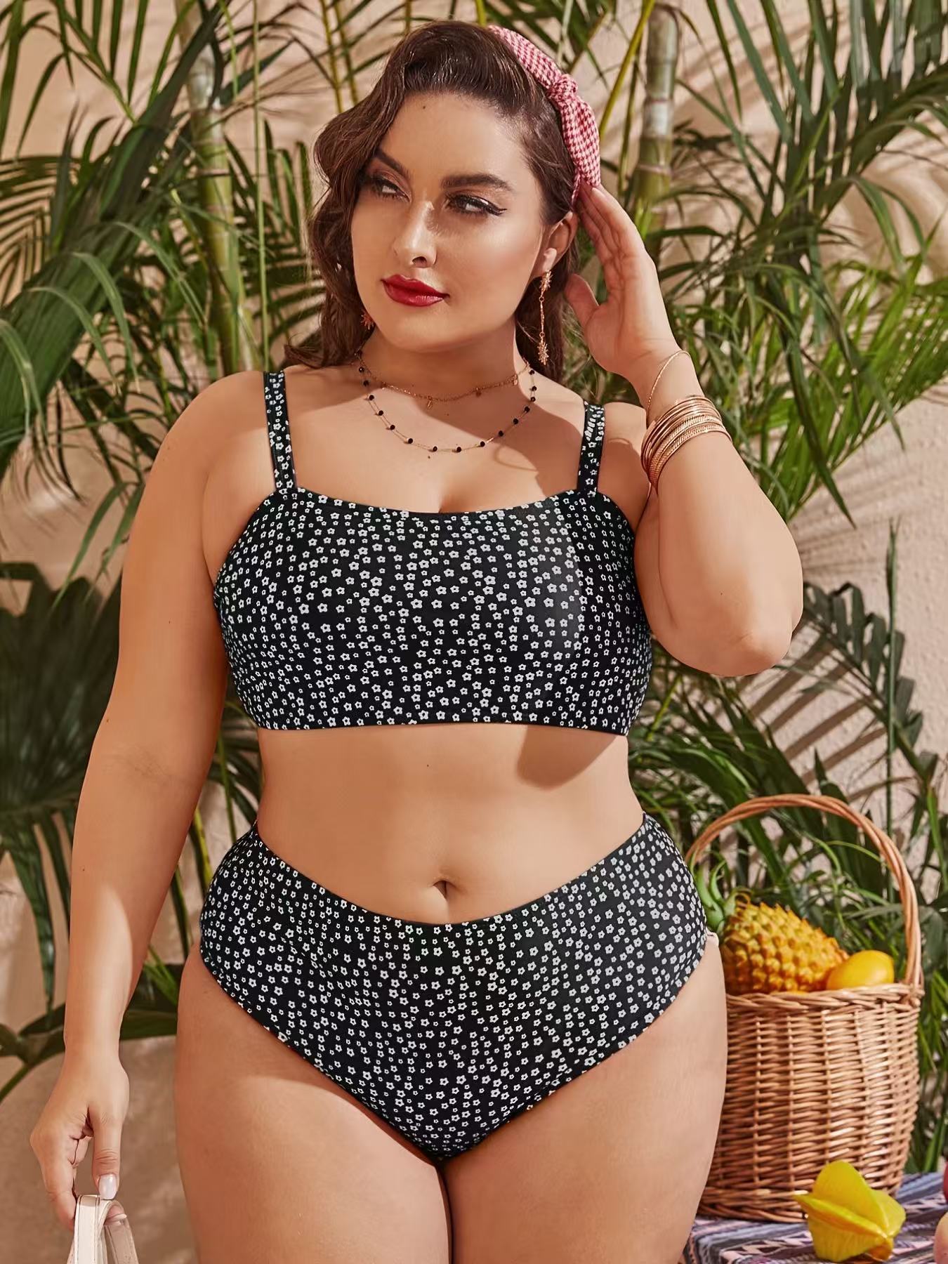 Damen Hochgeschnittener Bikini mit verspieltem Punktedesign