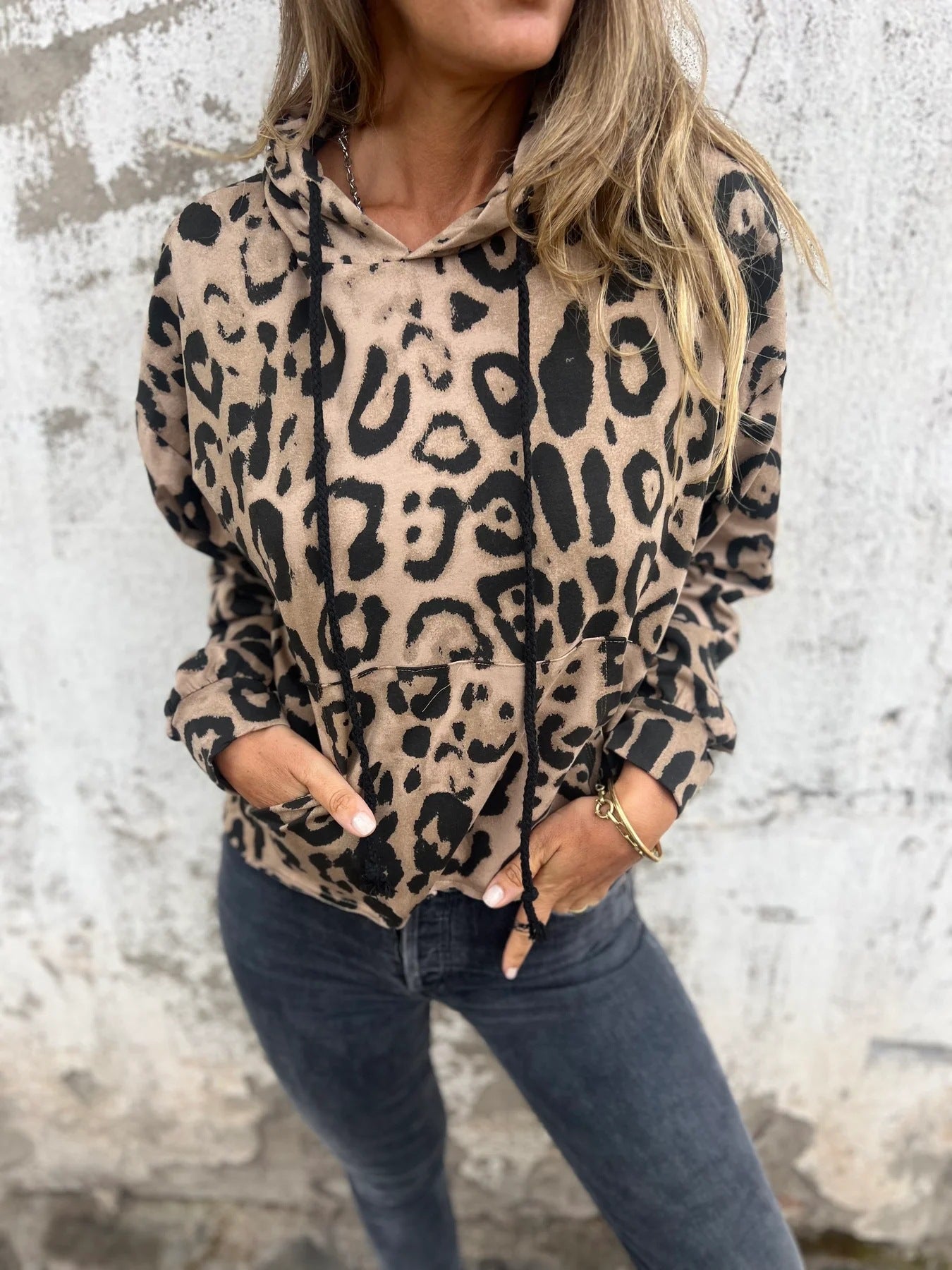 Damen Kapuzenpullover mit lässigem Leopardenmuster und praktischen Seitentaschen