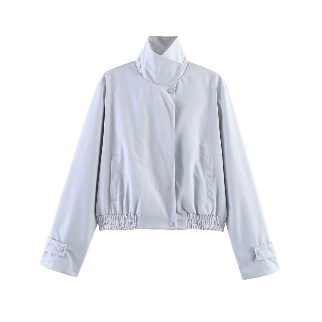 Damen Kurz geschnittener Boxy-Blouson mit hohem Stehkragen, Druckknopfleiste und elastischem Saum Shop Nory