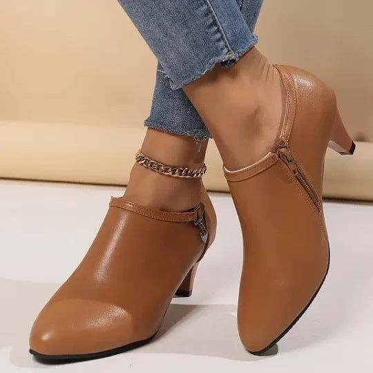 Damen Ankle‑Booties mit mittelhohem Trichterabsatz, spitzer Vorderkappe und seitlichem Reißverschluss Shop Nory