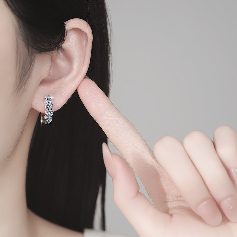 Damen Ohrringe mit funkelnden Zirkonia in elegantem Design Shop Nory