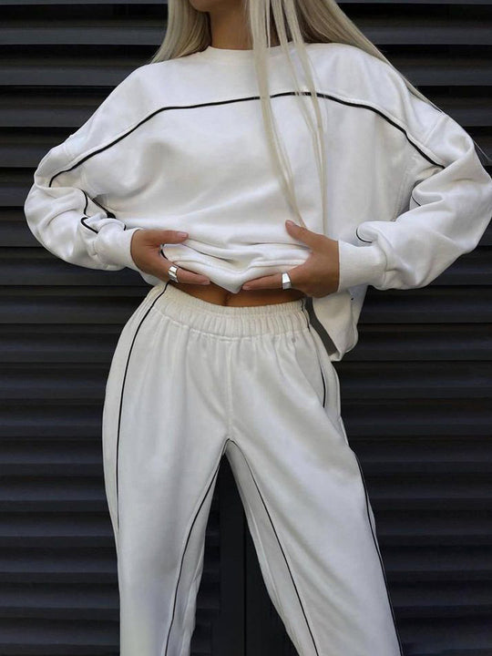 Damen cropped Sweatset mit weitem Arm, hochtaillierter Jogginghose und kontrastpaspeln Shop Nory