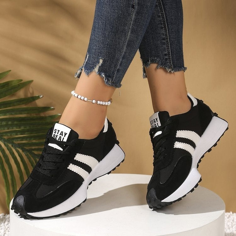 Damen Retro-Plateau-Sneaker mit Veloursoberfläche, dekorativen Zierstreifen und profilierter Traktionssohle Shop Nory