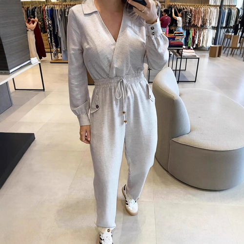 Damen Lässiger Jersey-Overall mit Wickelkragen, Kordel-Taille und aufgesetzten Knopf-Taschen Shop Nory