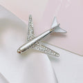 Elegante Flugzeugbrosche mit Kristallbesatz und Sicherem Nadelverschluss
