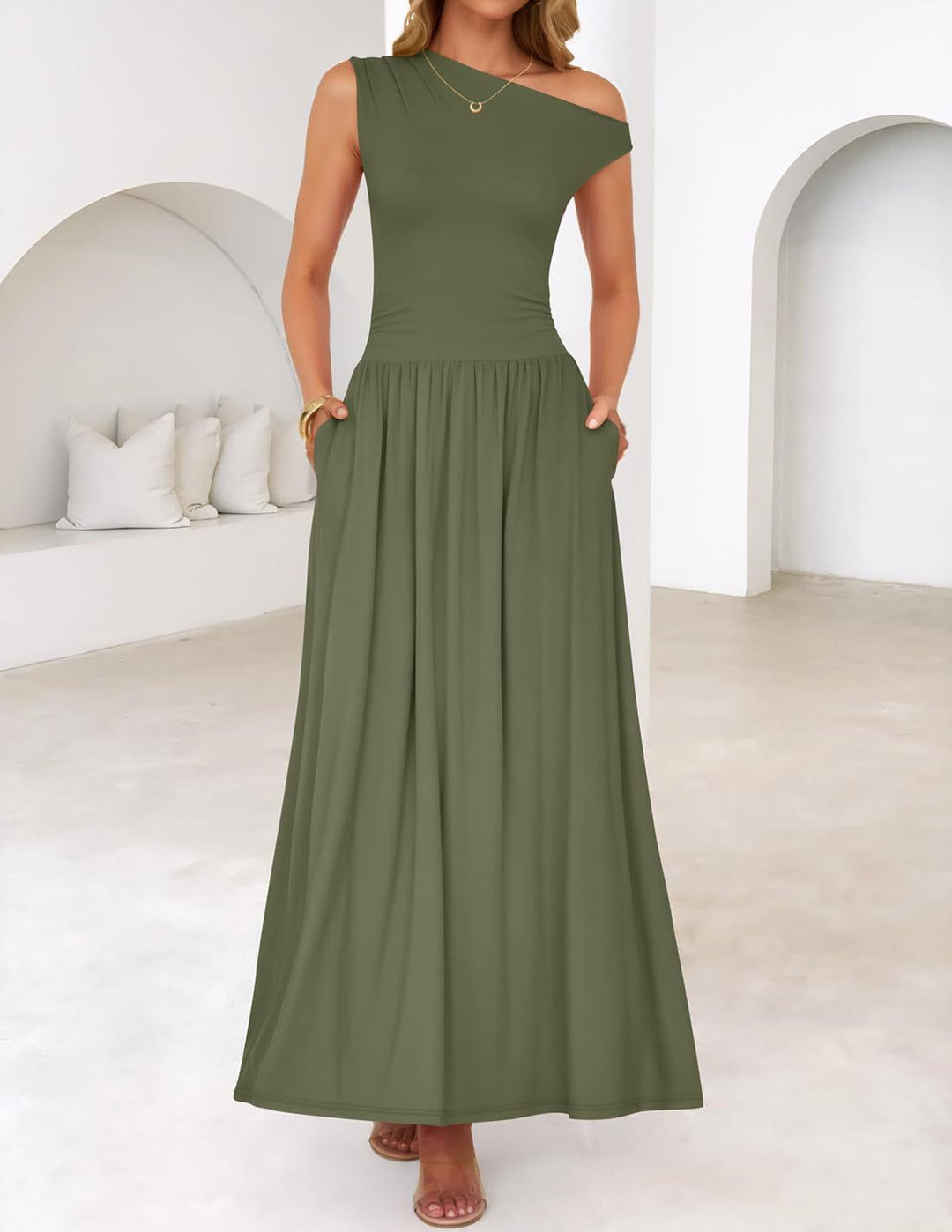 Damen Asymmetrisches Maxikleid mit One-Shoulder, Taillenbetonung und Seitentaschen Shop Nory