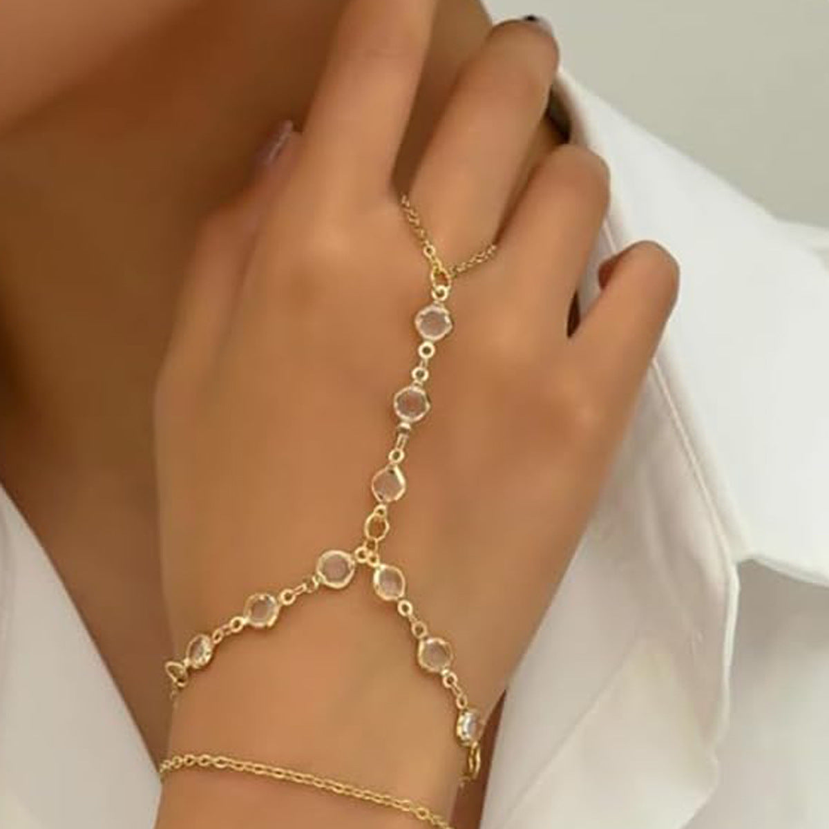 Damen zarte Fußkettchen mit eleganten Glieder- und Kristallakzenten Shop Nory