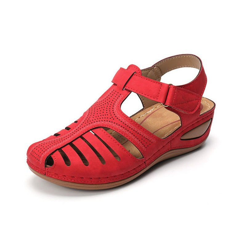 Damen Bequeme orthopädische Sandalette mit geschlossener Zehenpartie und verstellbarem Klettverschluss Shop Nory