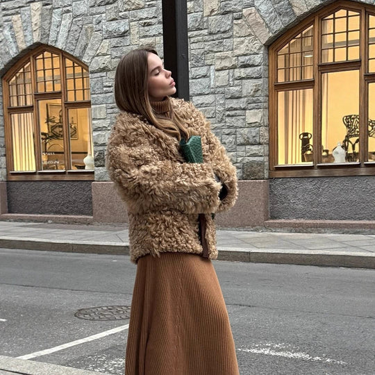 Damen Kurzjacke aus lockigem Teddy-Kunstfell mit Oversize-Schnitt Shop Nory