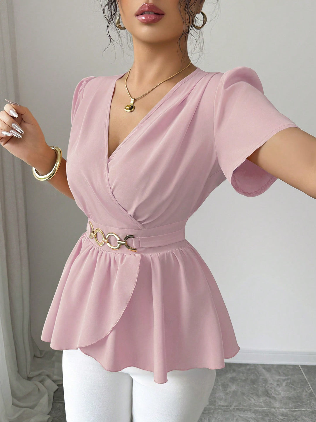 Damen Wickelbluse mit Taillen-Gürtel und asymmetrischem Volant Shop Nory