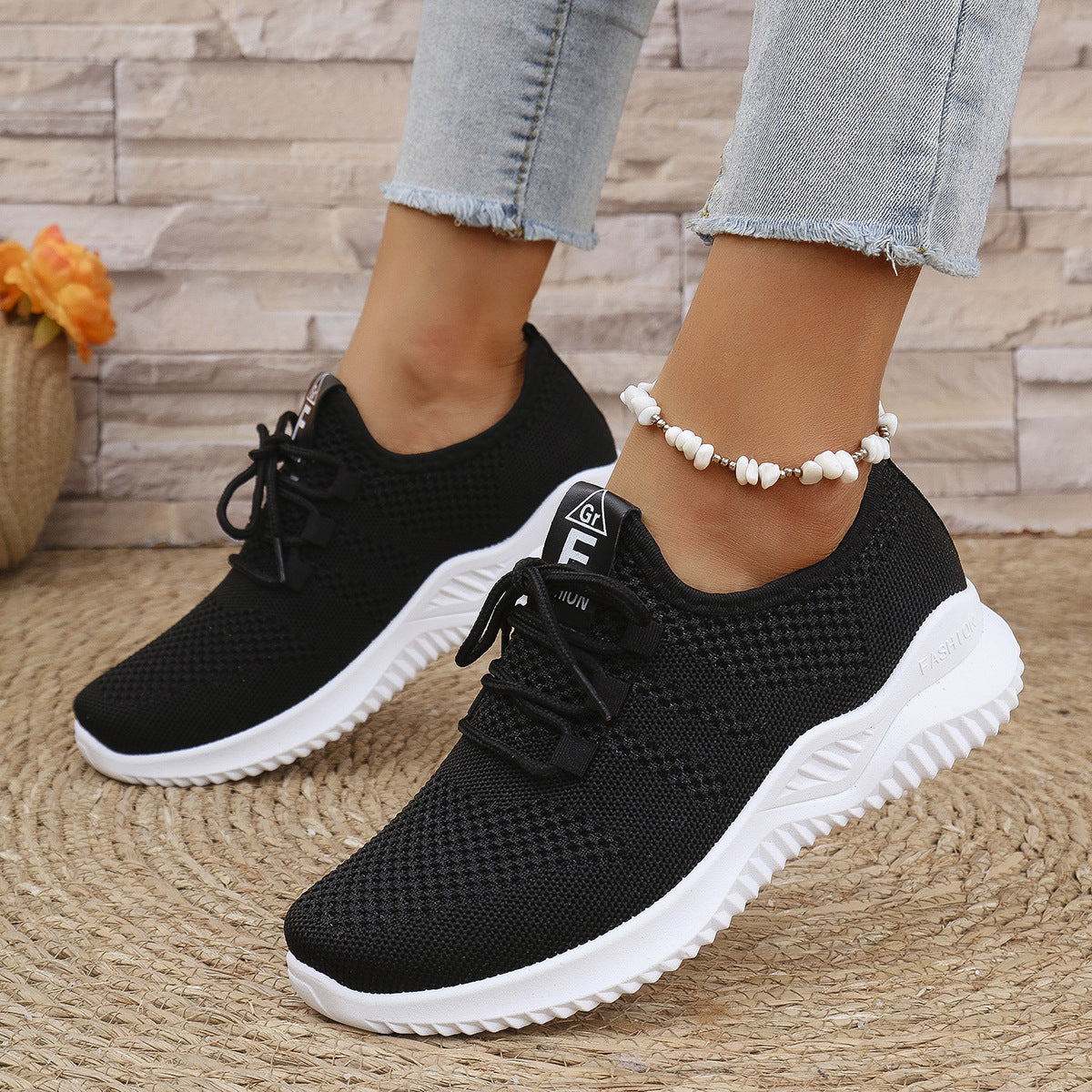 Damen atmungsaktive Sneaker in modischem Design