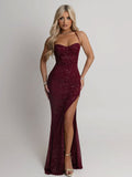 Damen Abendkleid mit schimmerndem Paillettenbesatz und verführerischem Schlitz