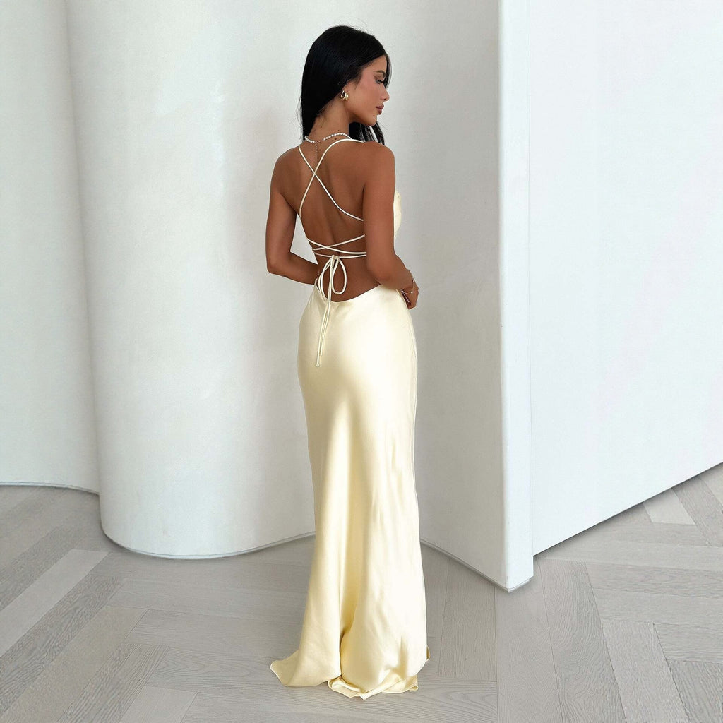 Damen Elegantes Satinabendkleid mit spaghettiträgern und fließendem Schnitt