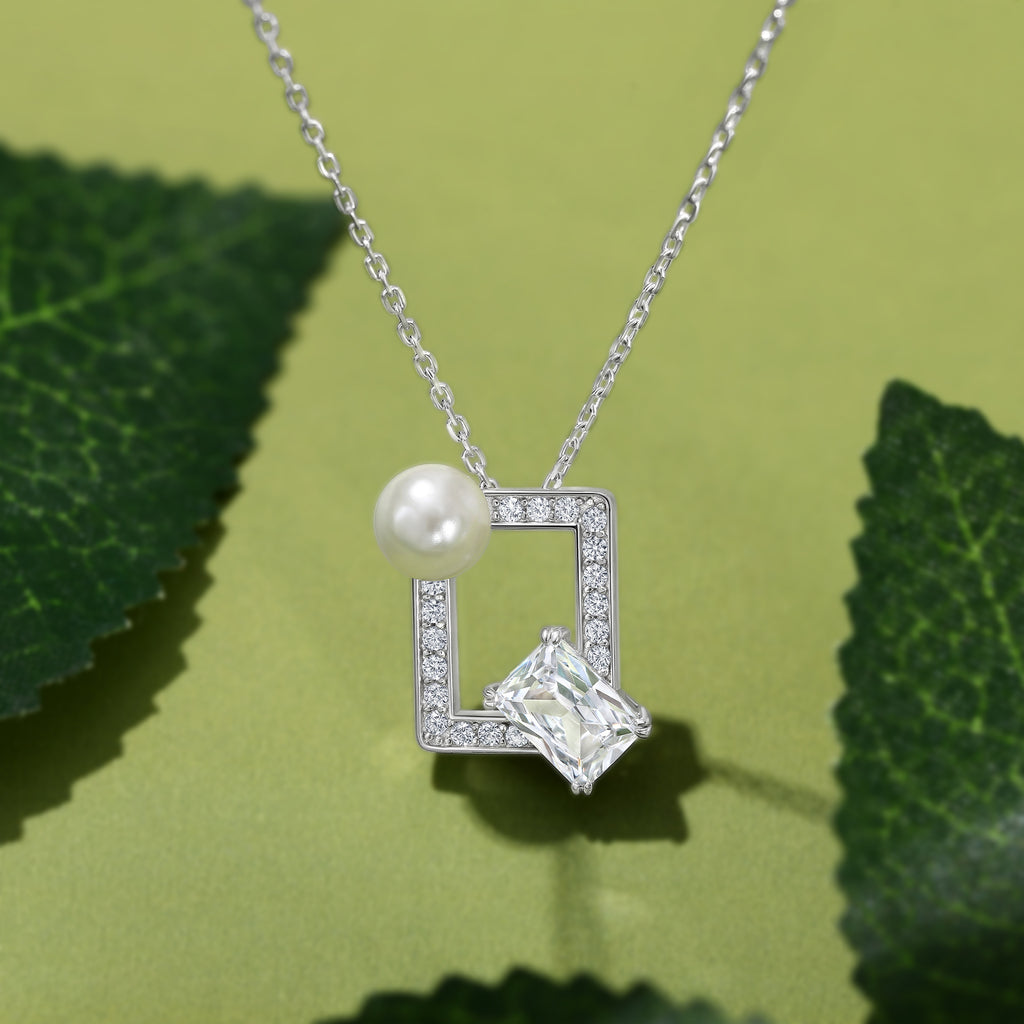 Damen Halskette mit funkelnden, facettierten Edelsteinen und zartem Design Shop Nory