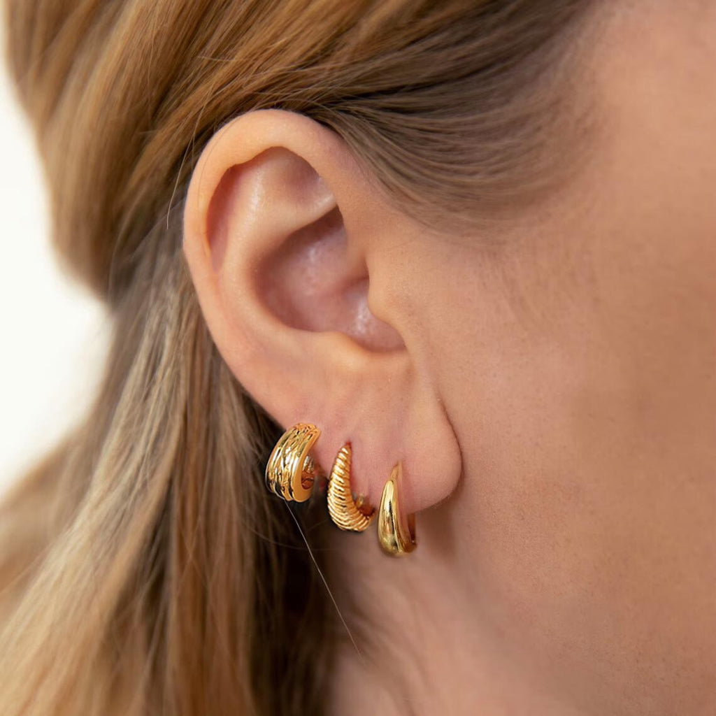 Damen Ohrstecker-Set mit eleganten Spiralen und funkelnden Akzenten Shop Nory
