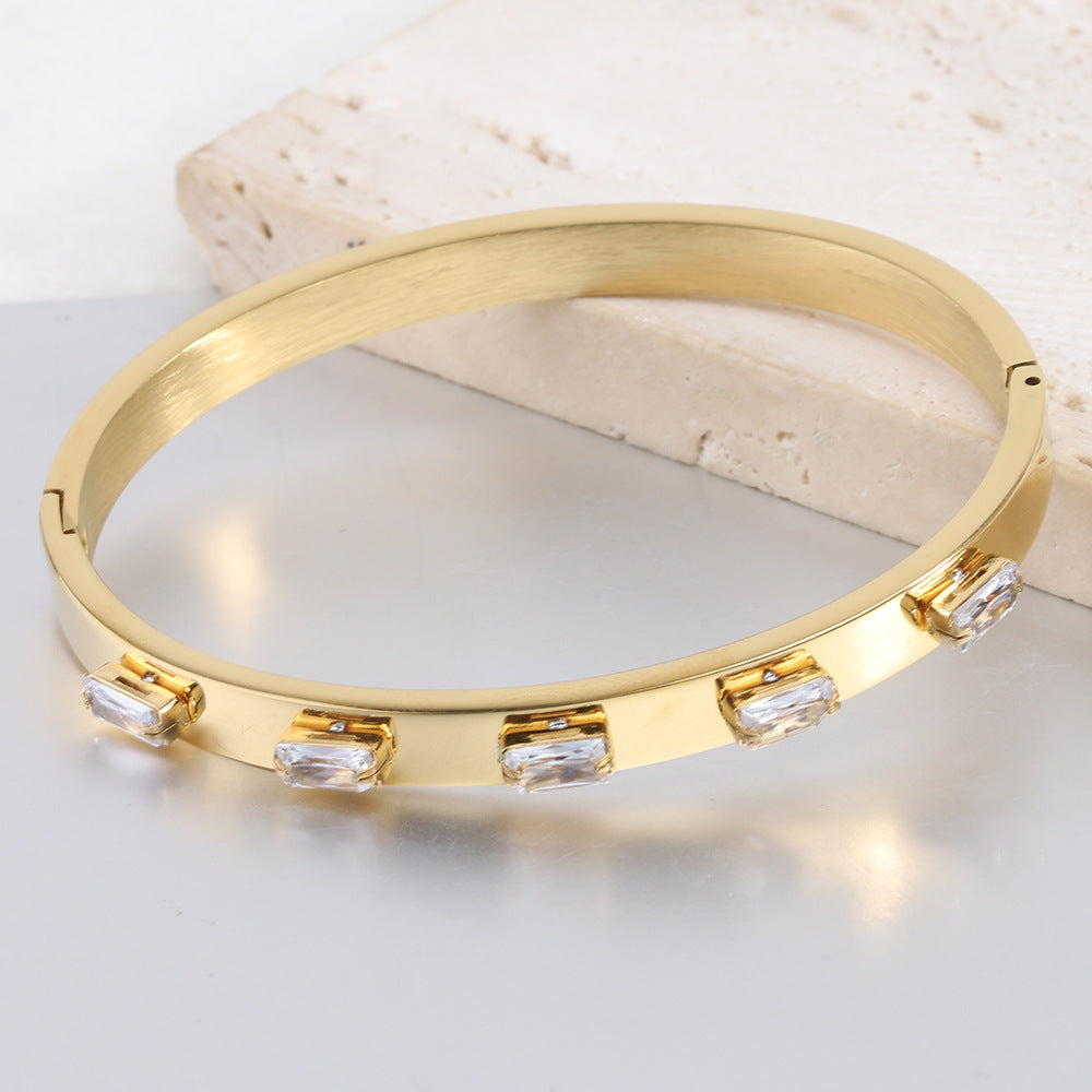 Damen Armreif mit elegantem Kristallbesatz Shop Nory