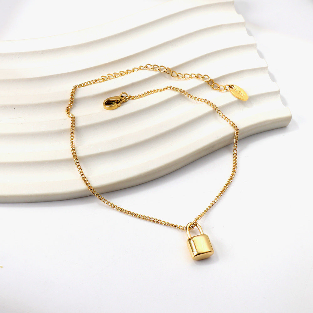 Damen Armband mit herzförmigem Anhänger und verstellbarem Verschluss Shop Nory