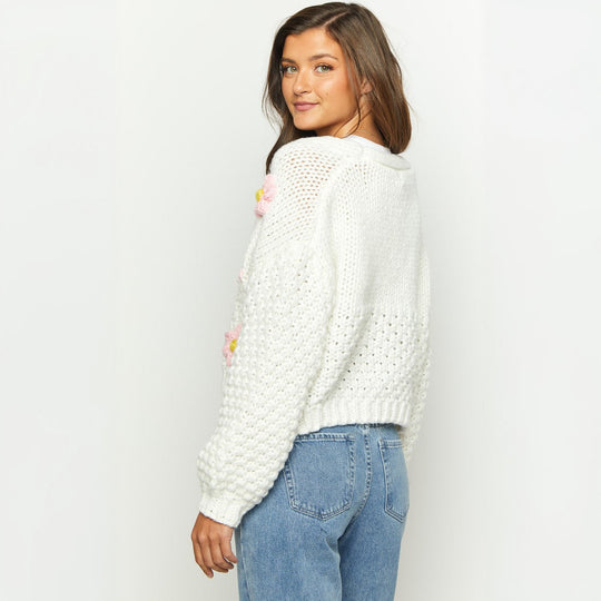 Damen Kurzer Grobstrick-Cardigan mit 3D-Blütenapplikationen und Ballonärmeln Shop Nory