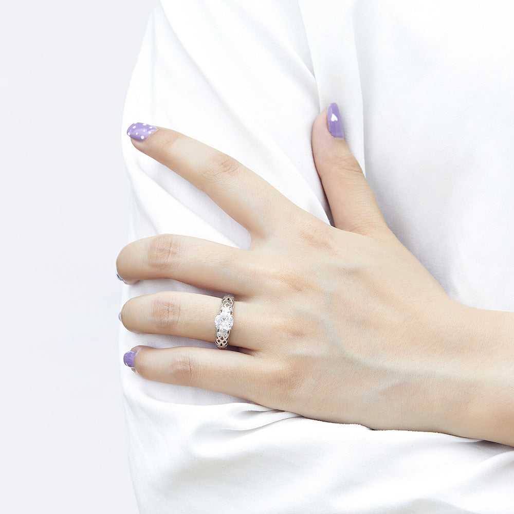 Damen Ring mit filigranem Design und strahlendem Zirkonia-Besatz Shop Nory