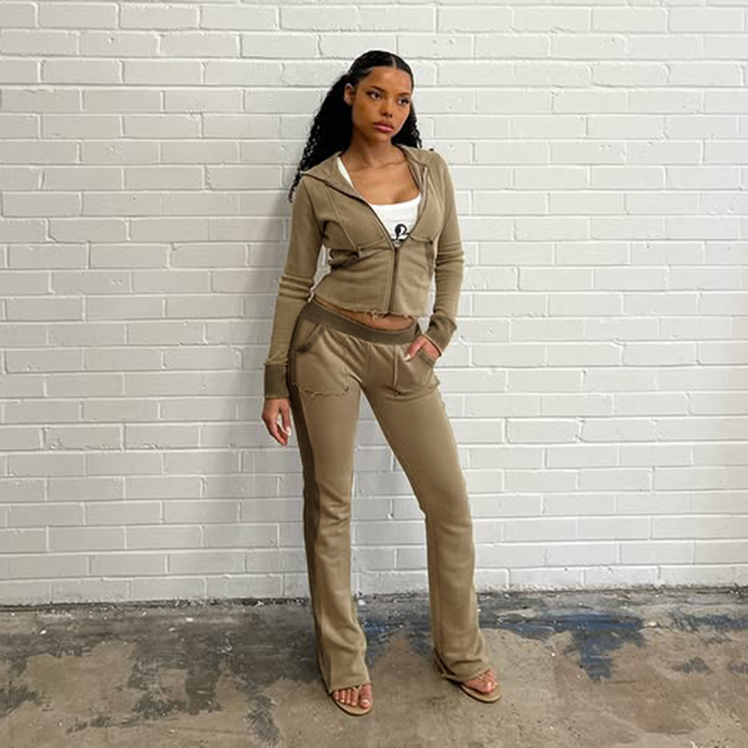 Damen nan Stretch-Flared-Hose mit hoher Taille, aufgesetzten Taschen und seitlichen Einsatzbahnen Shop Nory