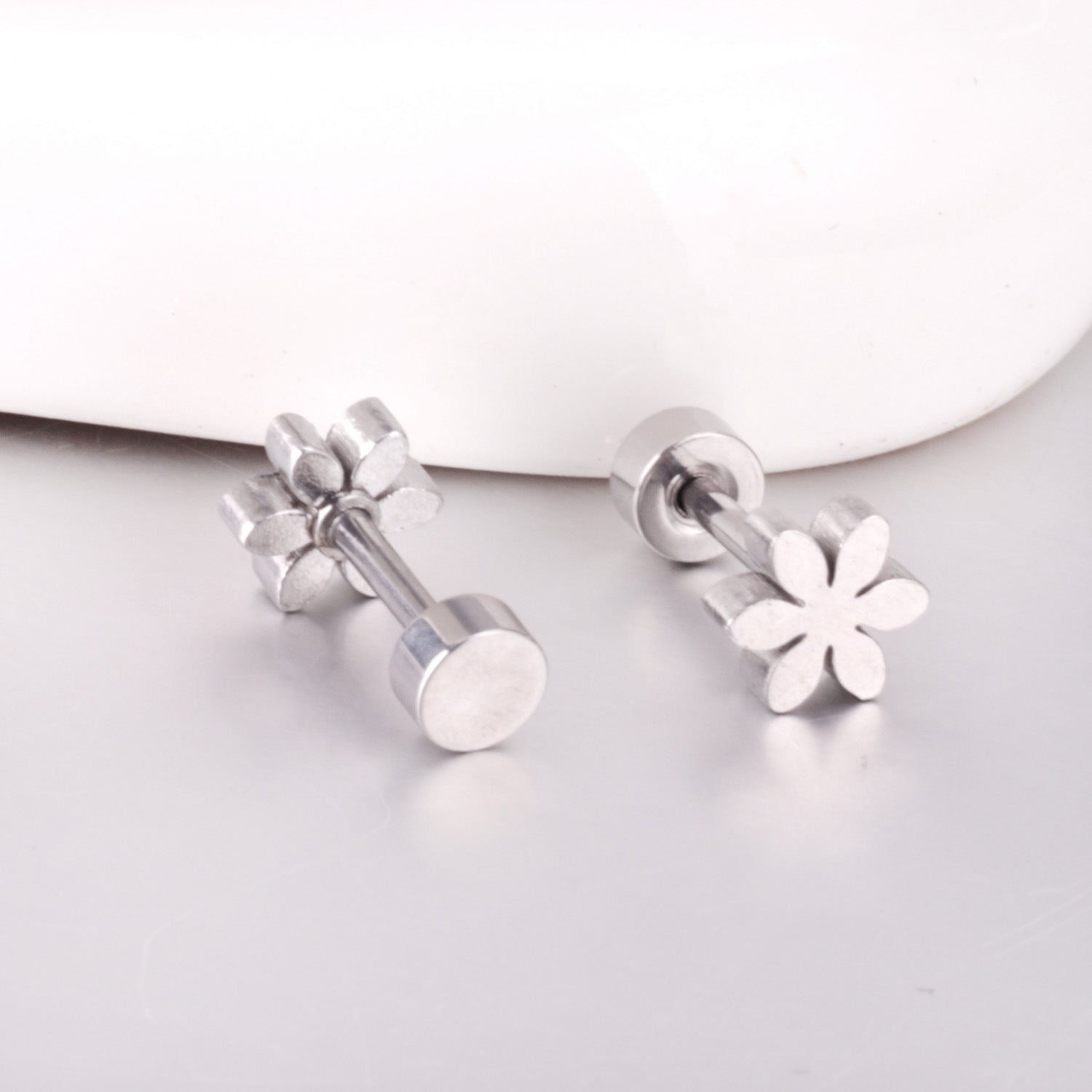 Damen Ohrstecker im Blüten-Design Shop Nory