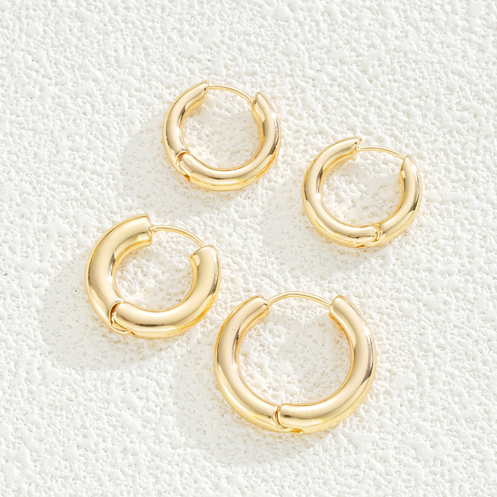 Damen Creolen Ohrstecker Set mit eleganten, modernen Designs Shop Nory
