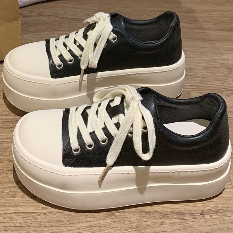 Damen Retro Plateausneaker mit zweifarbiger Lederoptik und extrahoher Gummiplattform Shop Nory