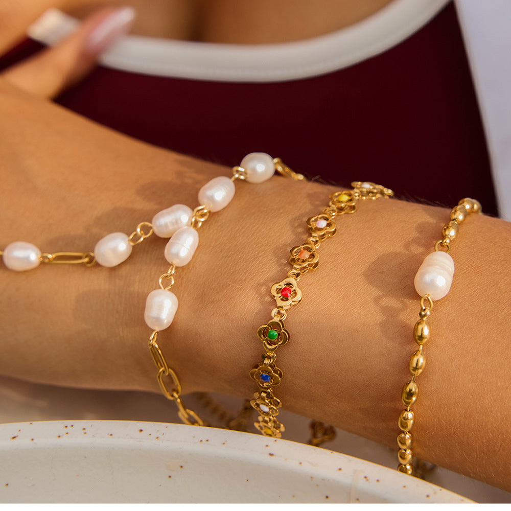 Damen Halskette mit herzförmigem Anhänger aus hochwertigem Edelstahl und funkelnden Zirkonia Shop Nory