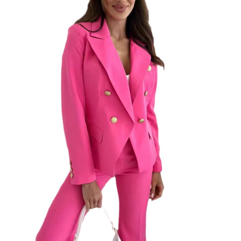 Damen eleganter Blazer-Anzug mit goldenen Knopfdetails