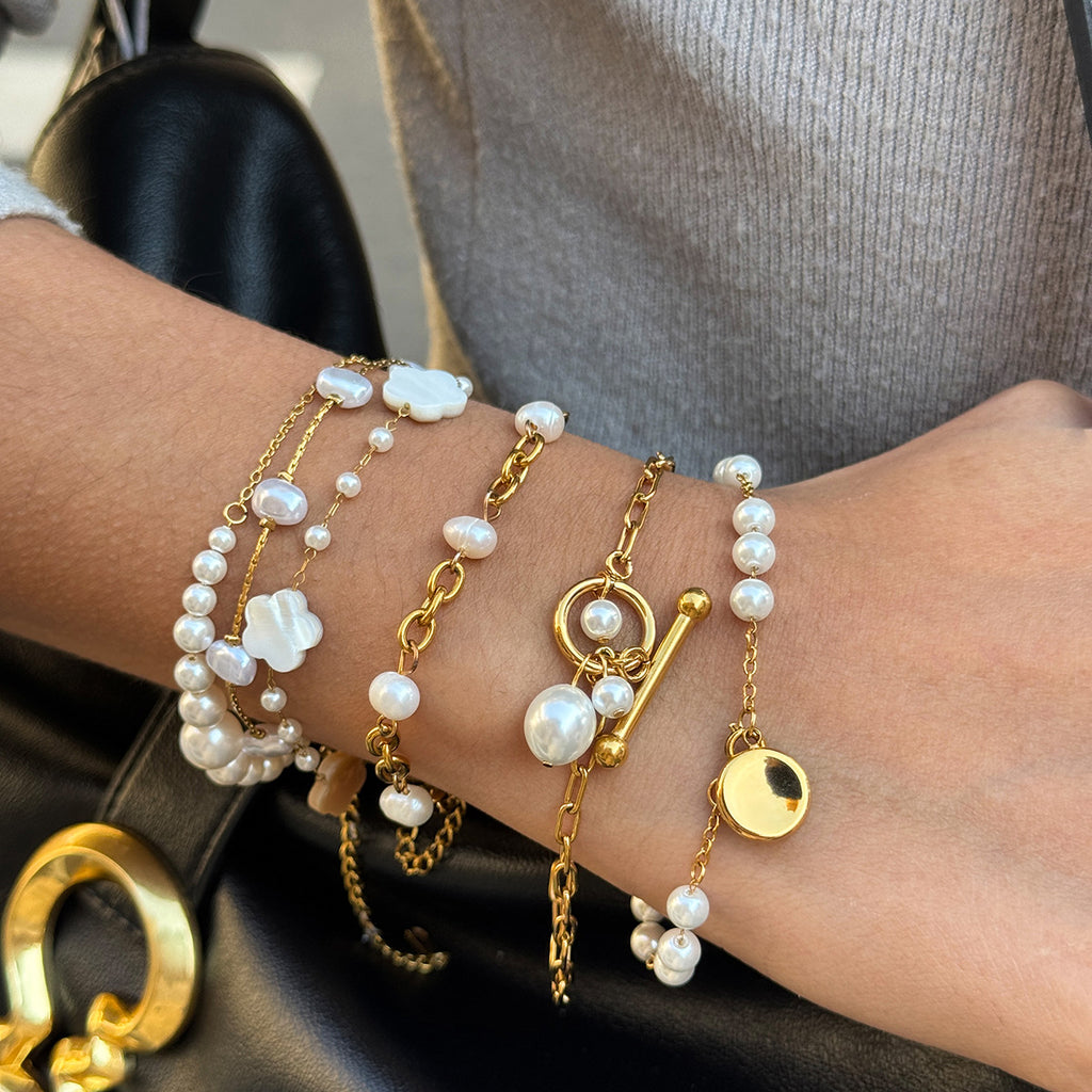 Damen Armband mit eleganten Blumenelementen aus hypoallergenem Edelstahl Shop Nory