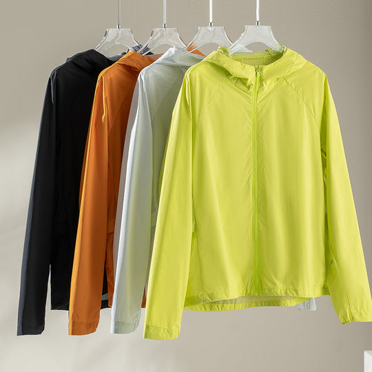 Damen ultraleichte Kapuzen-Schutzjacke aus Ripstop mit durchgehendem Reißverschluss Shop Nory