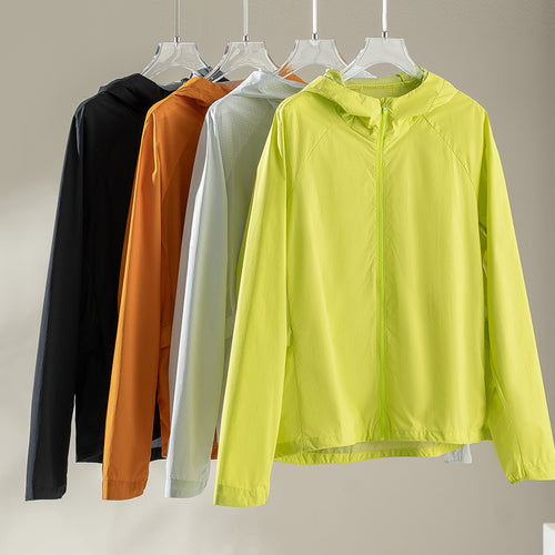 Damen ultraleichte Kapuzen-Schutzjacke aus Ripstop mit durchgehendem Reißverschluss Shop Nory