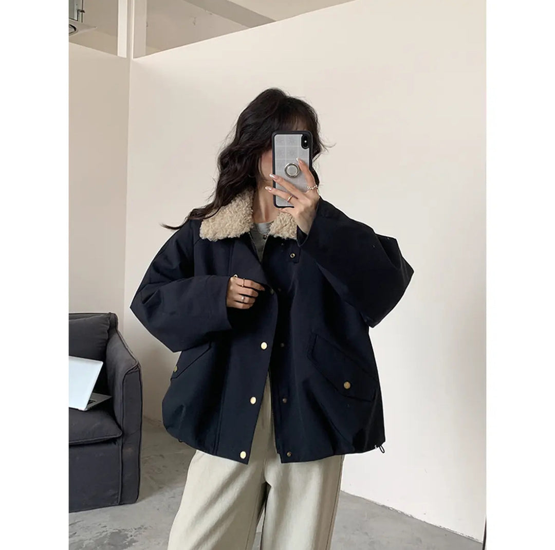 Damen Kurze Oversize-Boxy-Jacke mit Teddykragen und Druckknopfverschluss Shop Nory