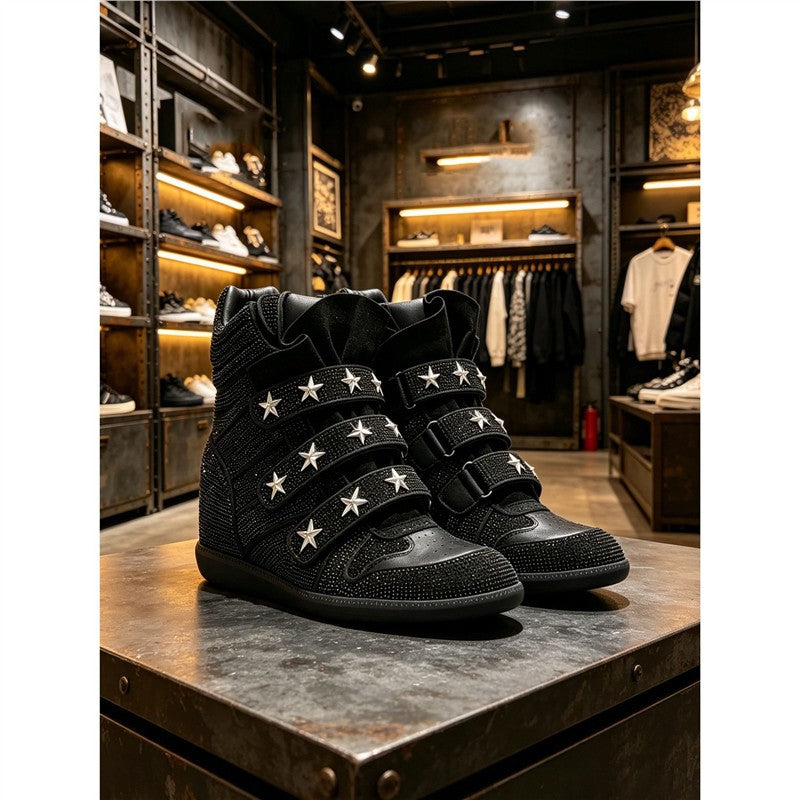 Damen Keil-Sneaker mit verstecktem Absatz, Strassbesatz und Sternnieten Shop Nory