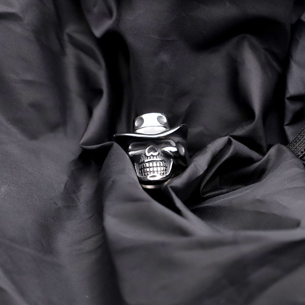 Herrenring mit Totenkopf-Design und Cowboyhut Shop Nory