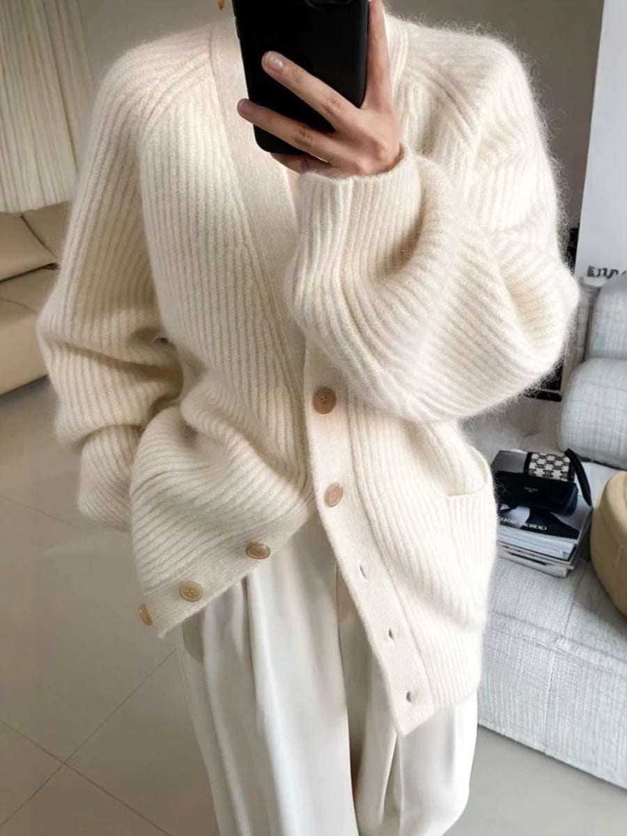 Damen Langer Oversize-Cardigan aus weichem Rippstrick mit Holzknopfleiste Shop Nory